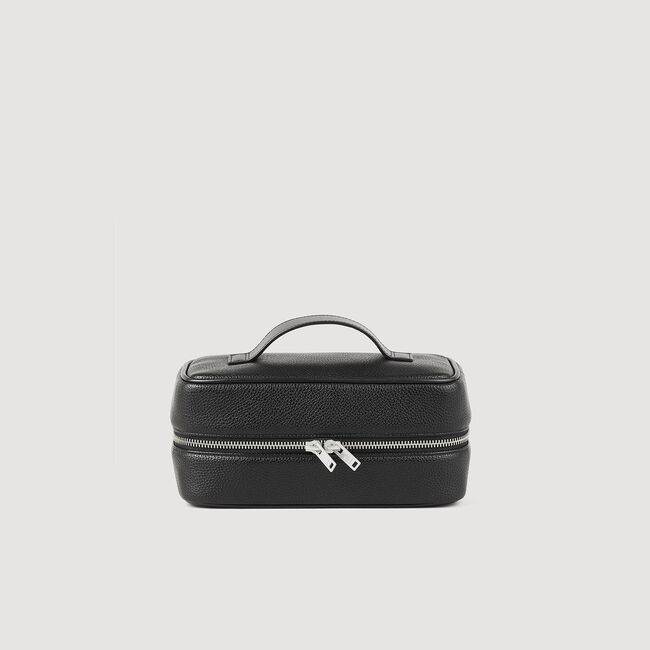 Toiletry bag in grained fabric